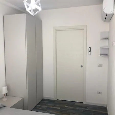 Blu House Of Emi Apartment