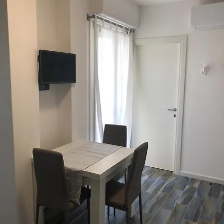 Blu House Of Emi Appartement *