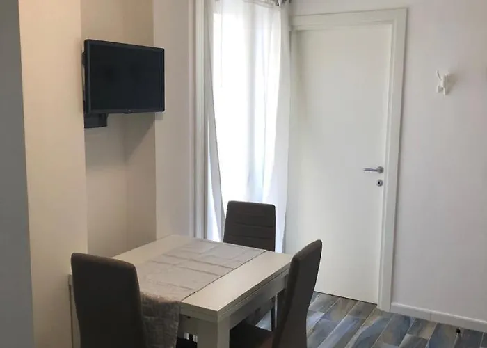 Blu House Of Emi Apartman *